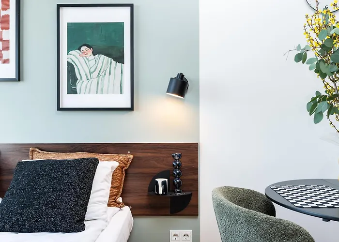 Lootsi With Free Parking