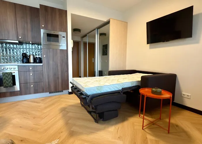 Lootsi With Free Parking Appartement *